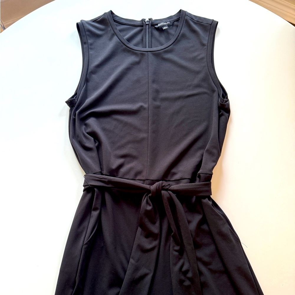 Banana Republic jersey jumpsuit - W size 12. Pockets!!!!!